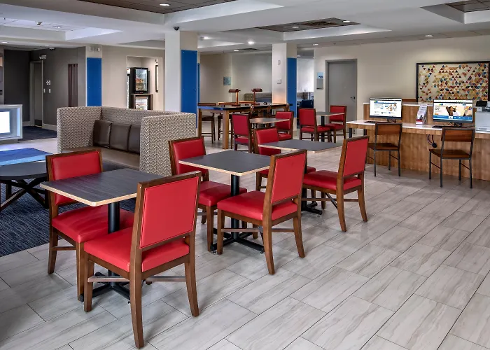 Holiday Inn Express Hotel & Suites Smyrna-Nashville Area By Ihg
