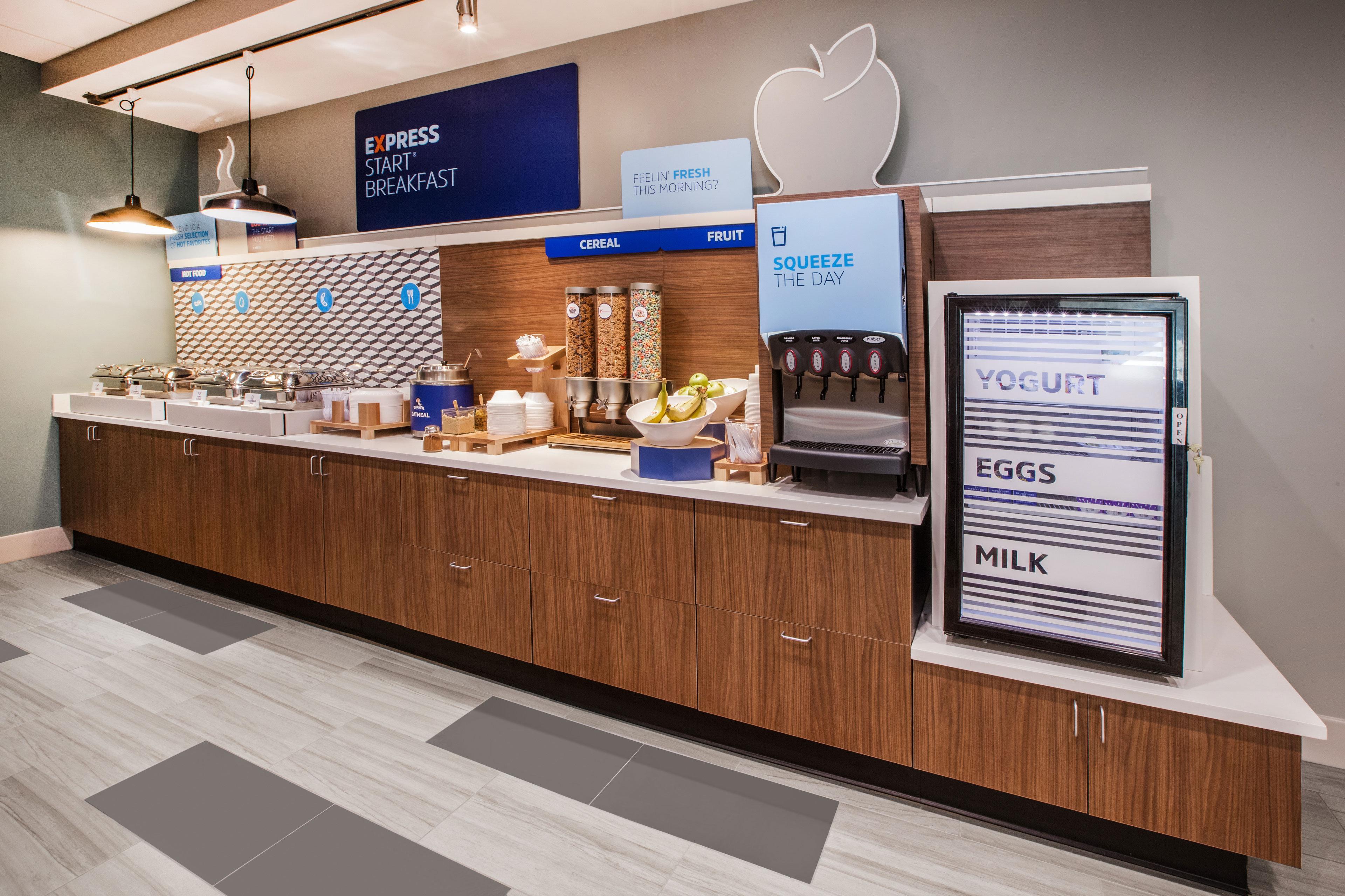 Express & Smyrna-nashville Area By Ihg Hotel 2*
